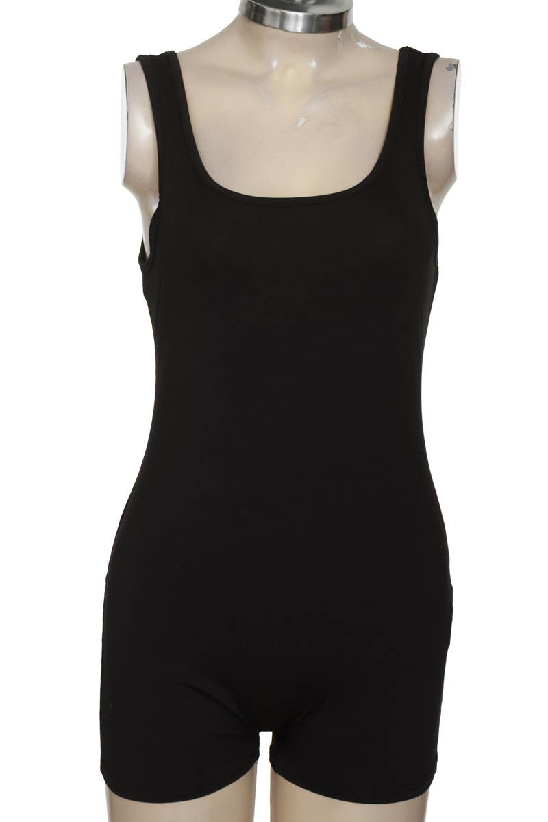 Vestido / Enterizo color Negro - Closeando