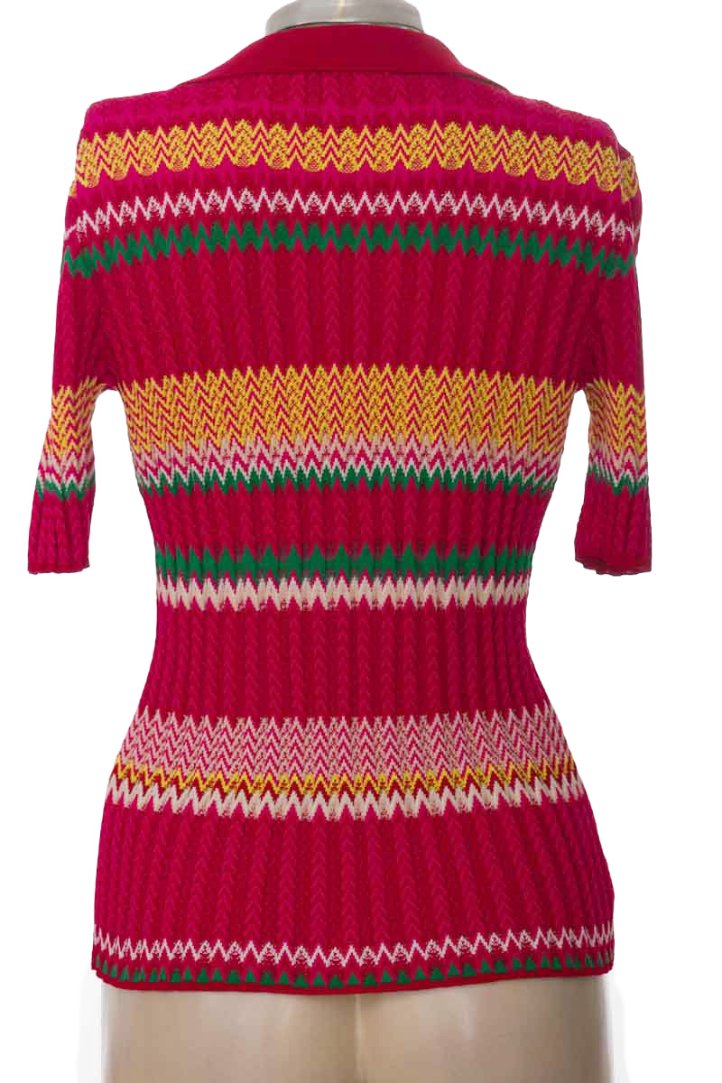 Sweater color Fucsia - Closeando