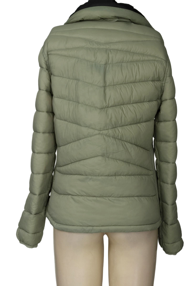 Chaqueta / Abrigo color Verde - Arkitect