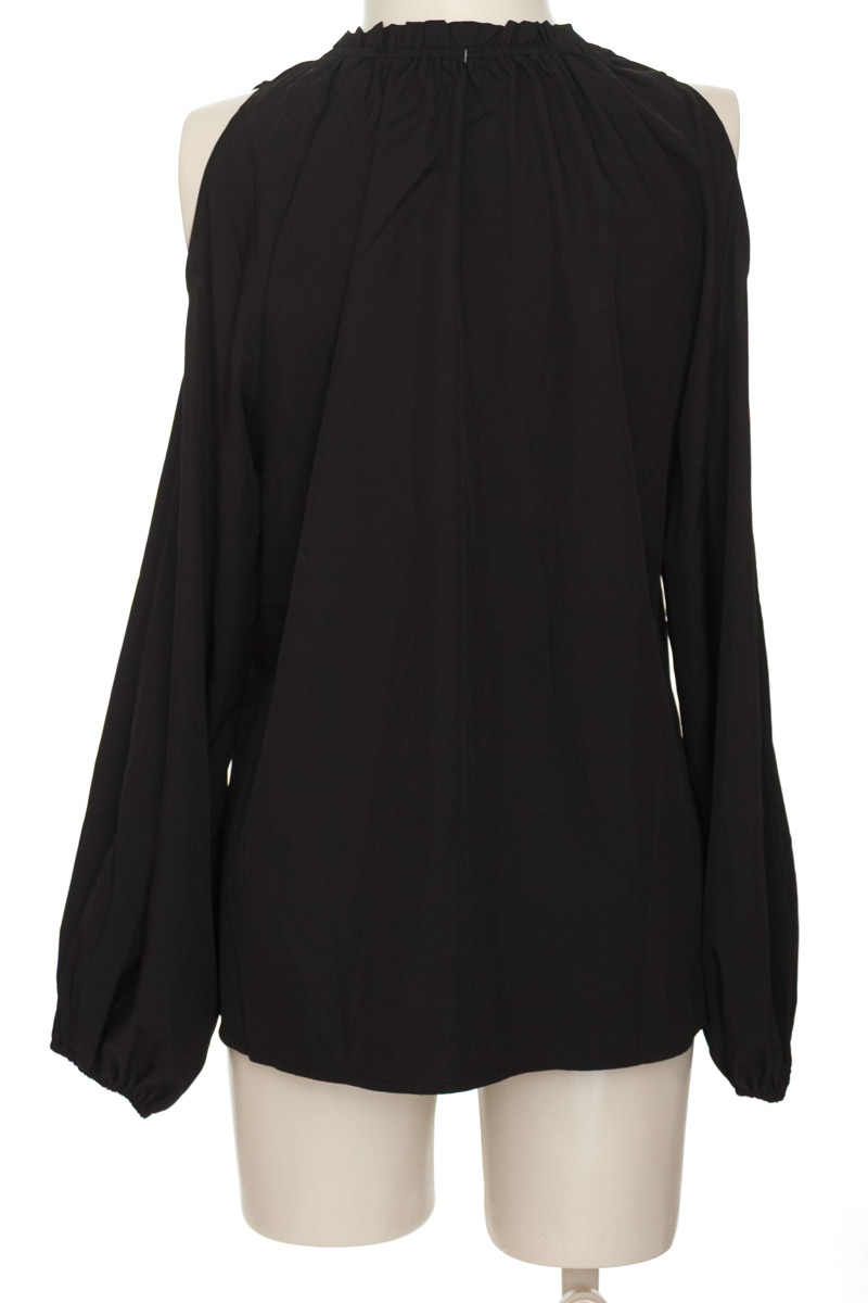 Blusa color Negro - Closeando