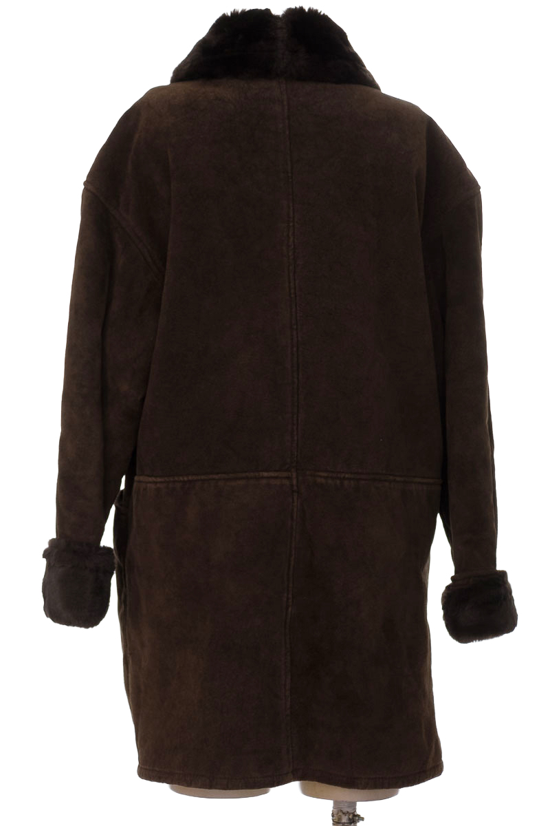 Chaqueta / Abrigo color Café - ADA collection