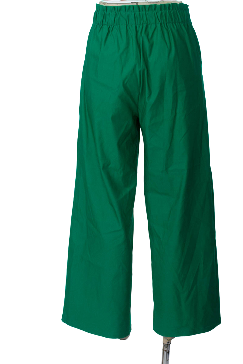 Pantalones color Verde - Closeando
