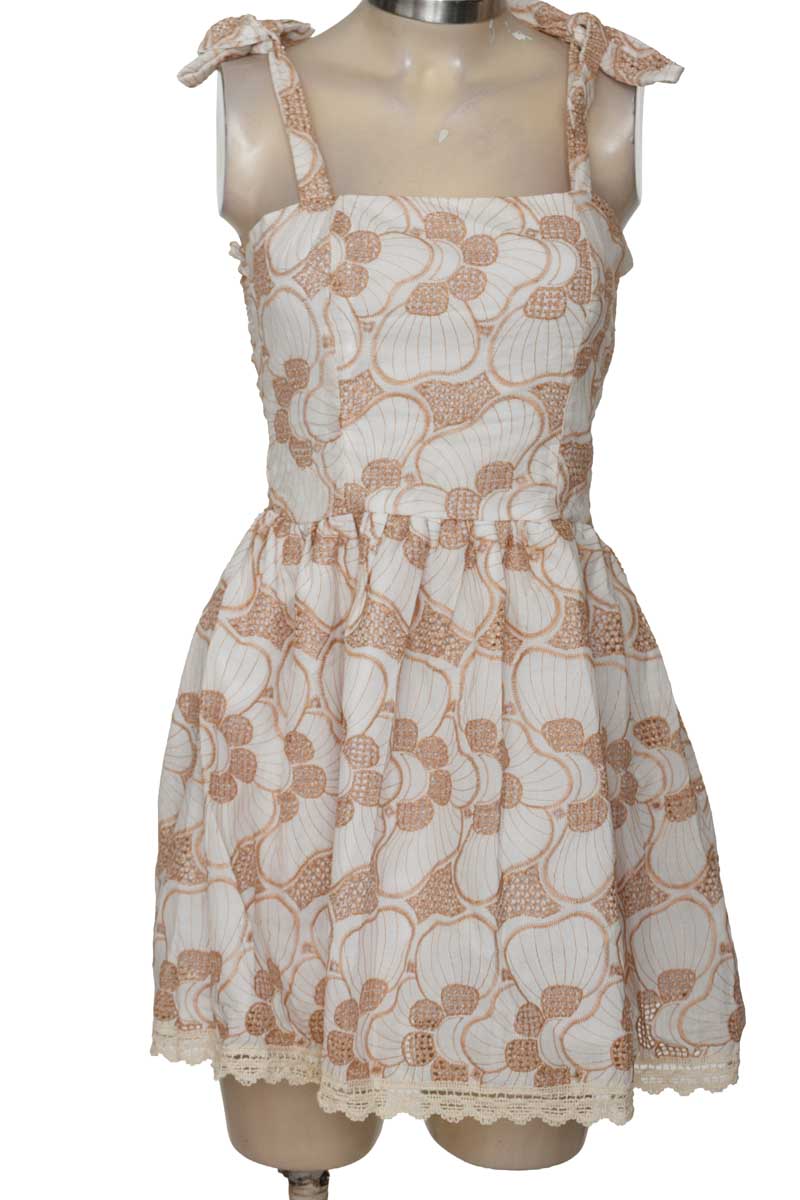 Vestido / Enterizo color Blanco - Closeando