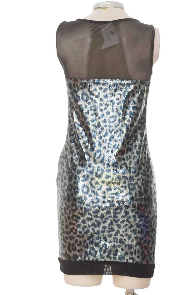 Vestido / Enterizo color Plateado - Closeando