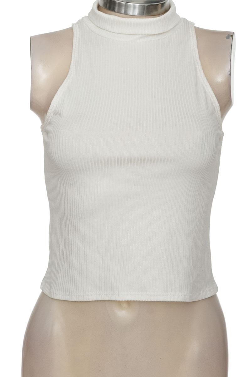 Top / Camiseta color Blanco - Closeando