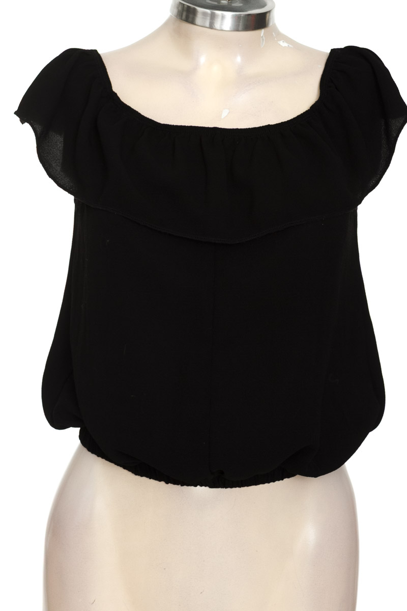 Blusa color Negro - Closeando