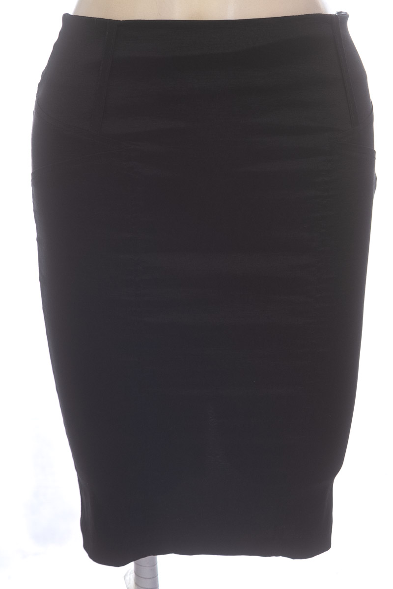 Falda color Negro - Pyramide