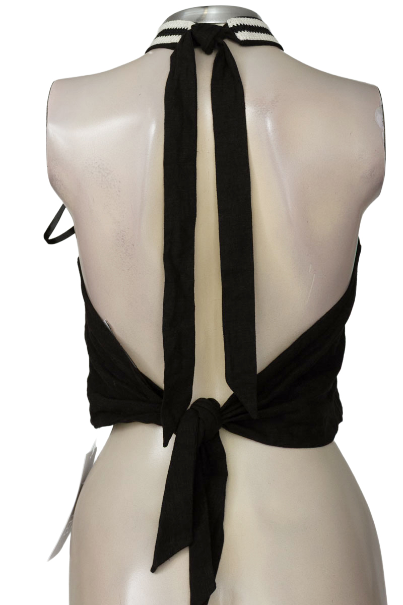 Top / Camiseta color Negro - ELA