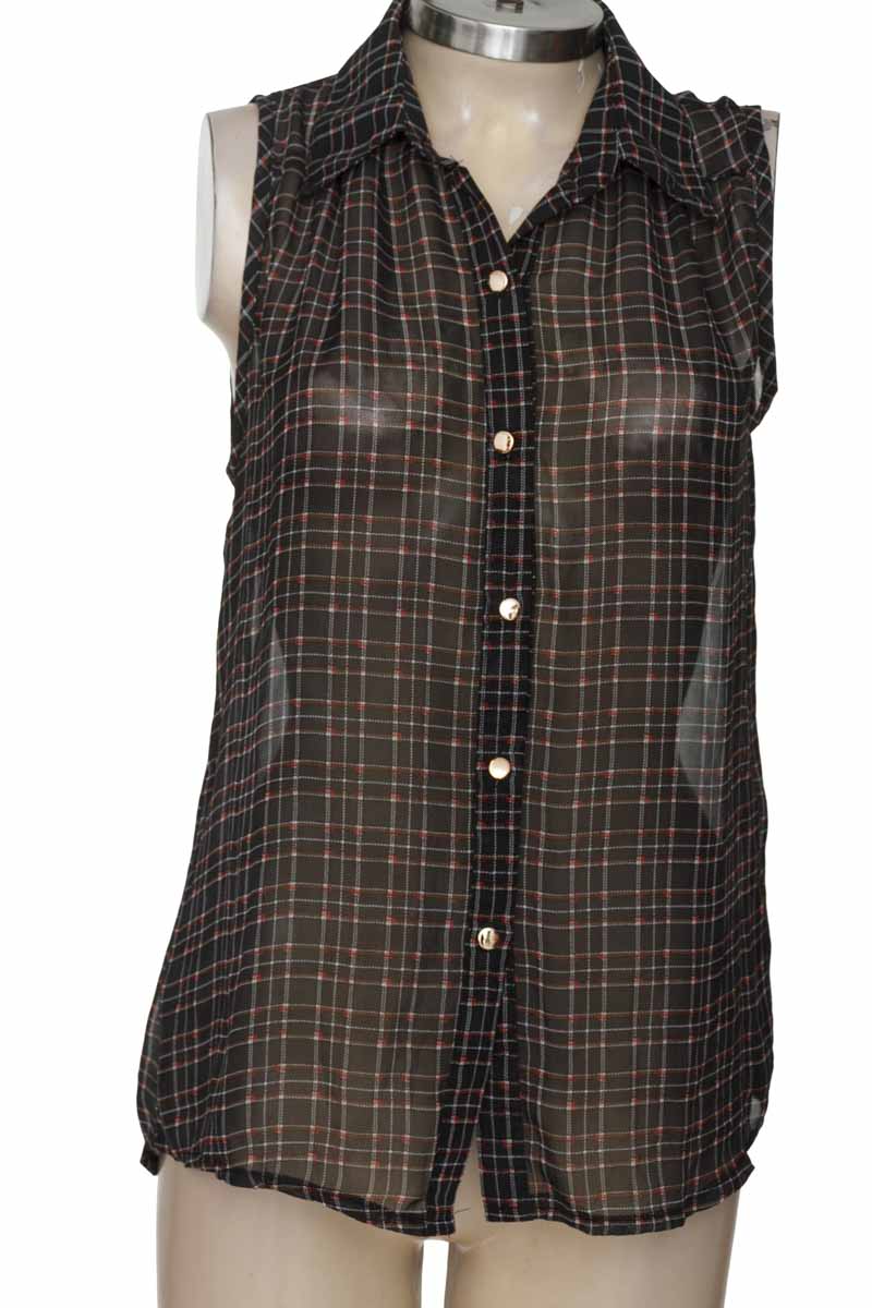 Blusa color Negro - Closeando