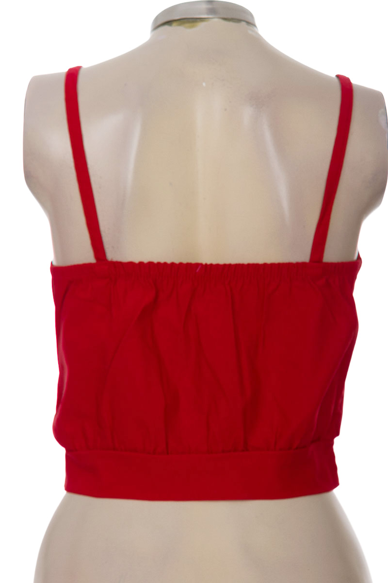 Top / Camiseta color Rojo - Closeando