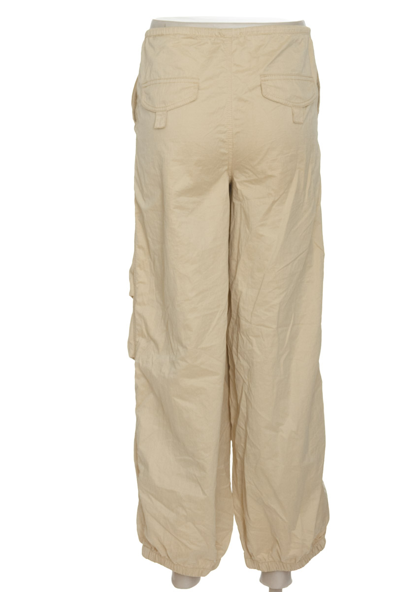 Pantalones color Beige - Divided by H&M