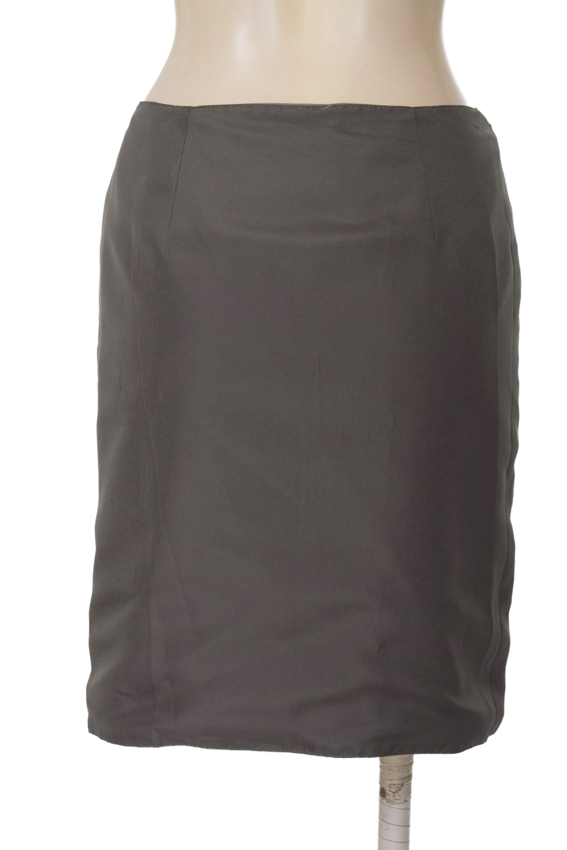 Falda color Gris - Closeando