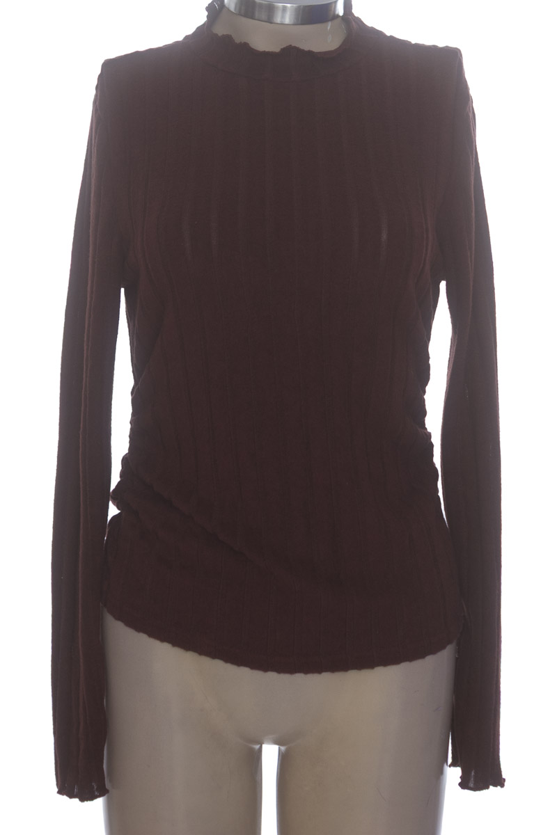 Top / Camiseta color Café - Closeando