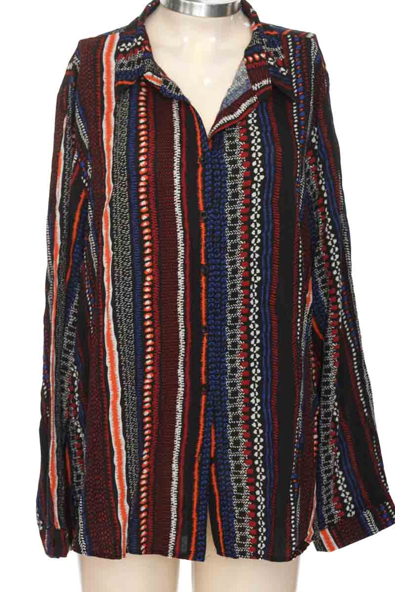 Blusa color Negro - Closeando