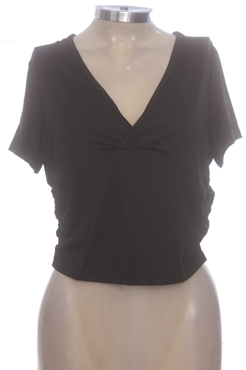 Top / Camiseta color Negro - Shein