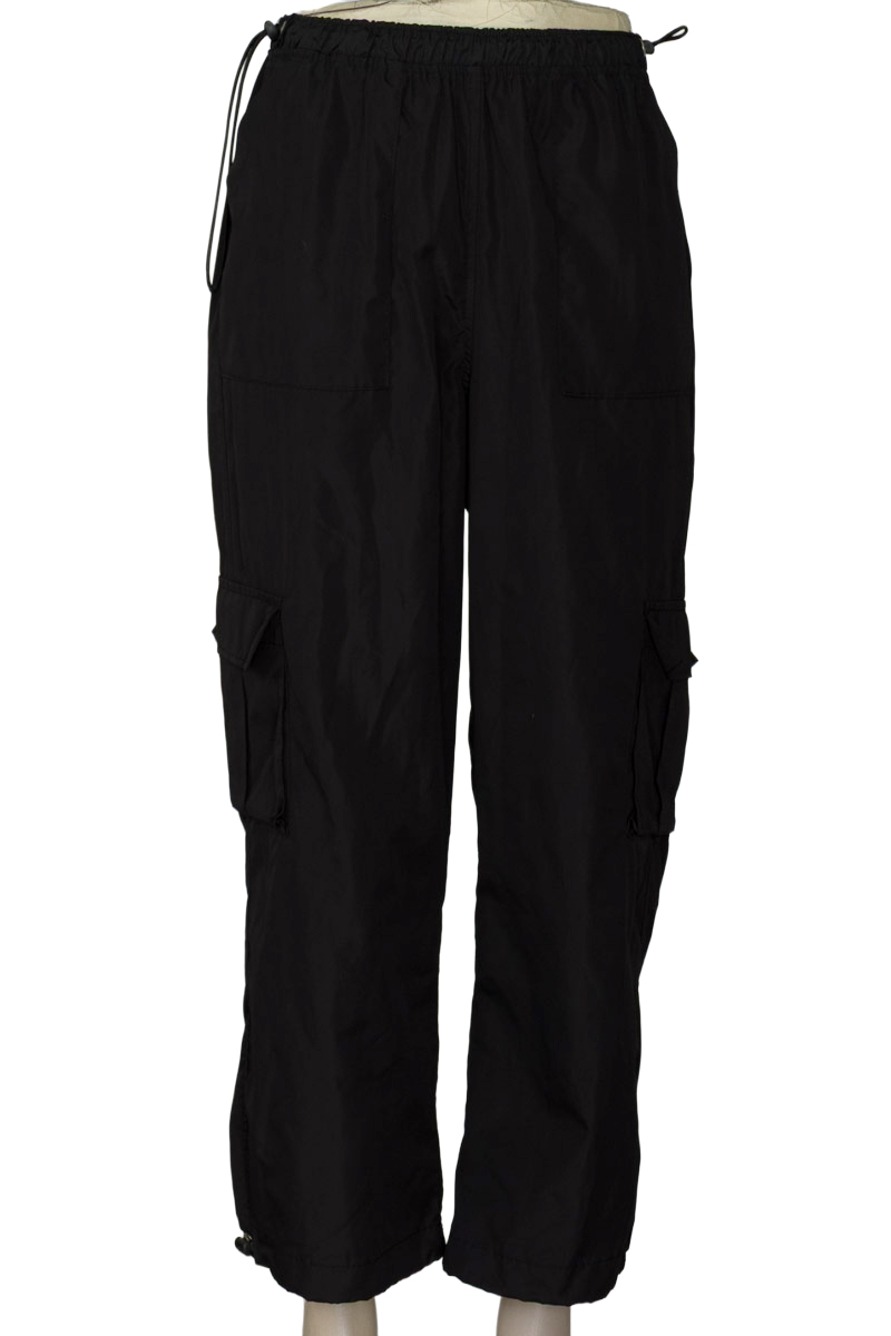 Ropa Deportiva / Salida de Baño color Negro - Closeando