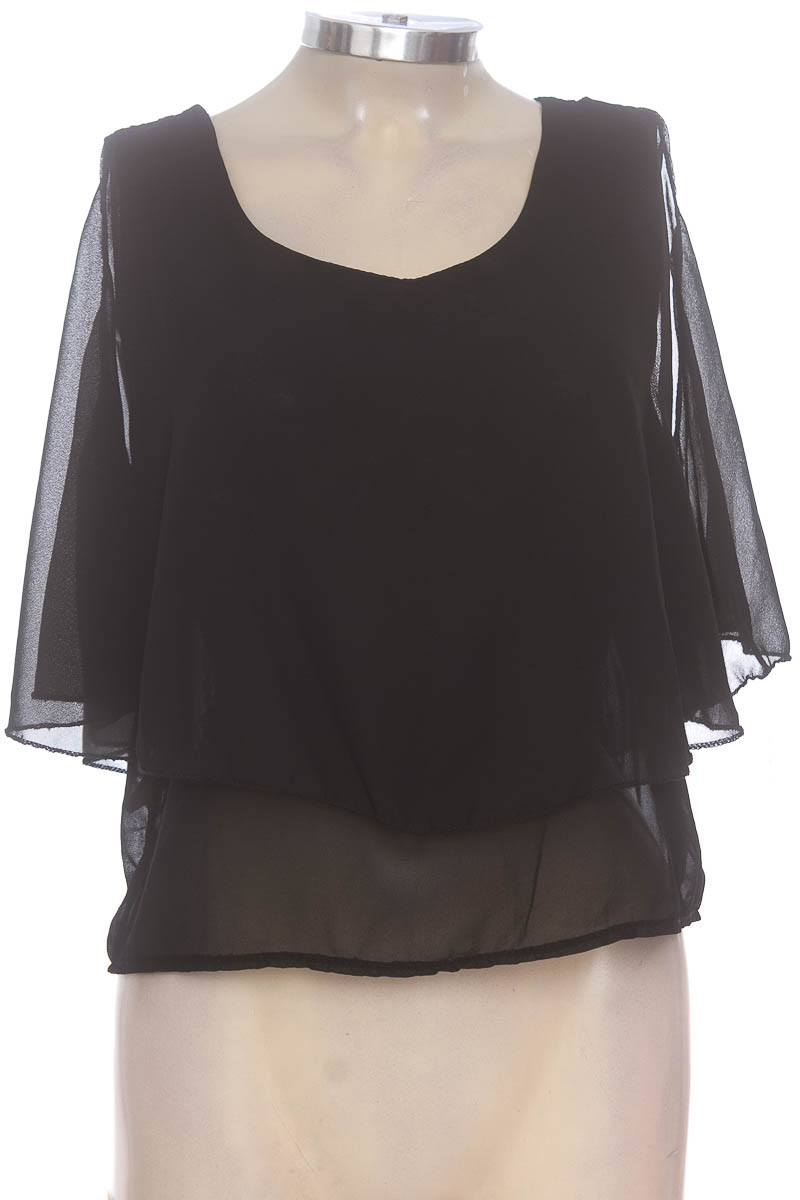 Blusa color Negro - Closeando