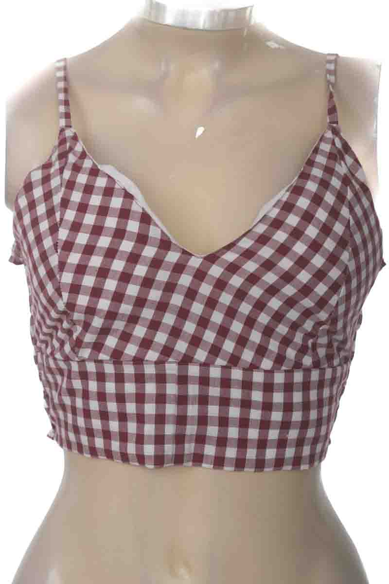 Top / Camiseta color Vinotinto - Closeando