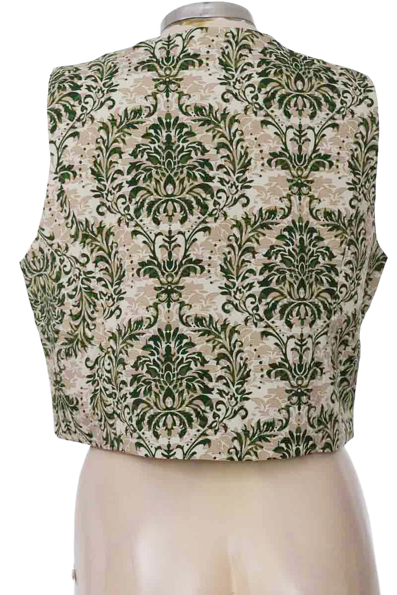 Chaqueta / Abrigo color Verde - Closeando