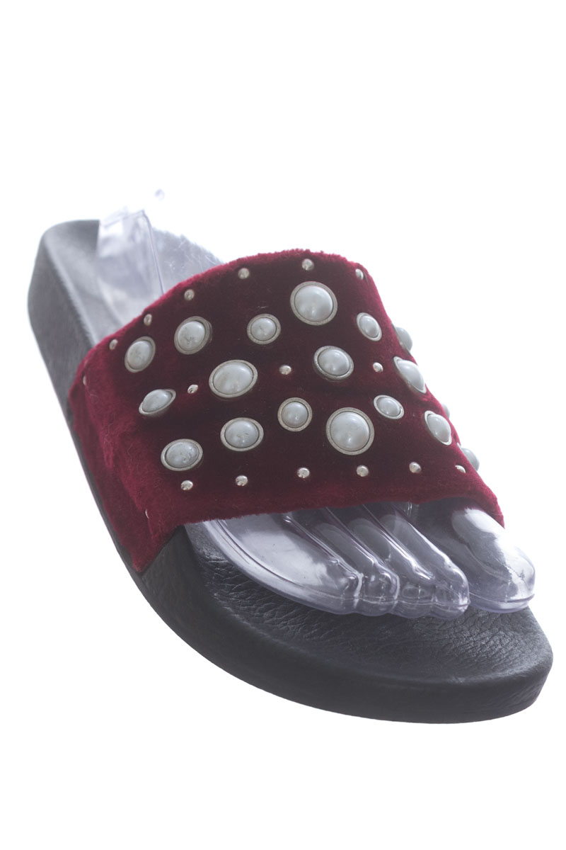 Zapatos color Vinotinto - Closeando