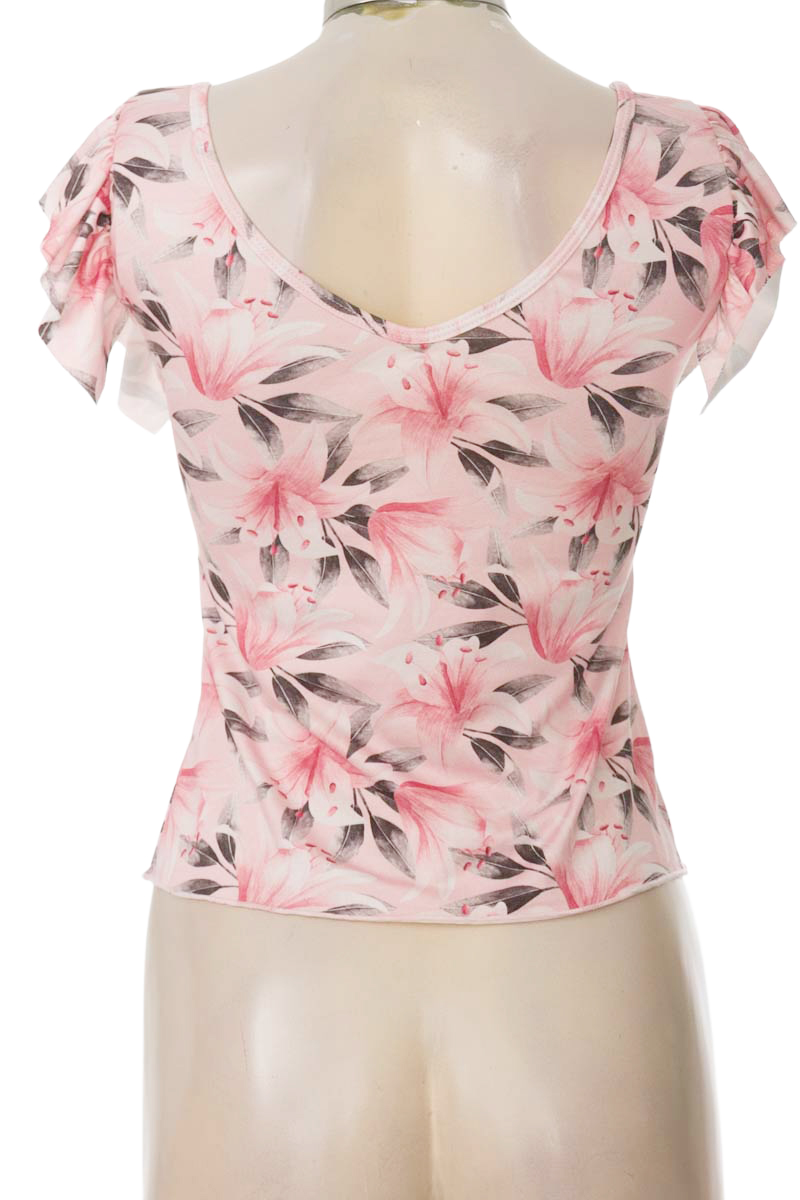 Top / Camiseta color Rosado - Closeando