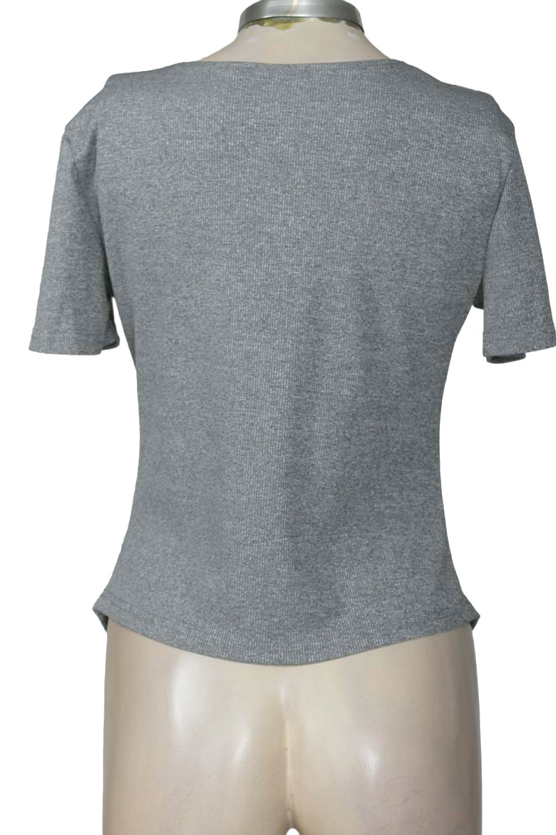 Top / Camiseta color Gris - Closeando