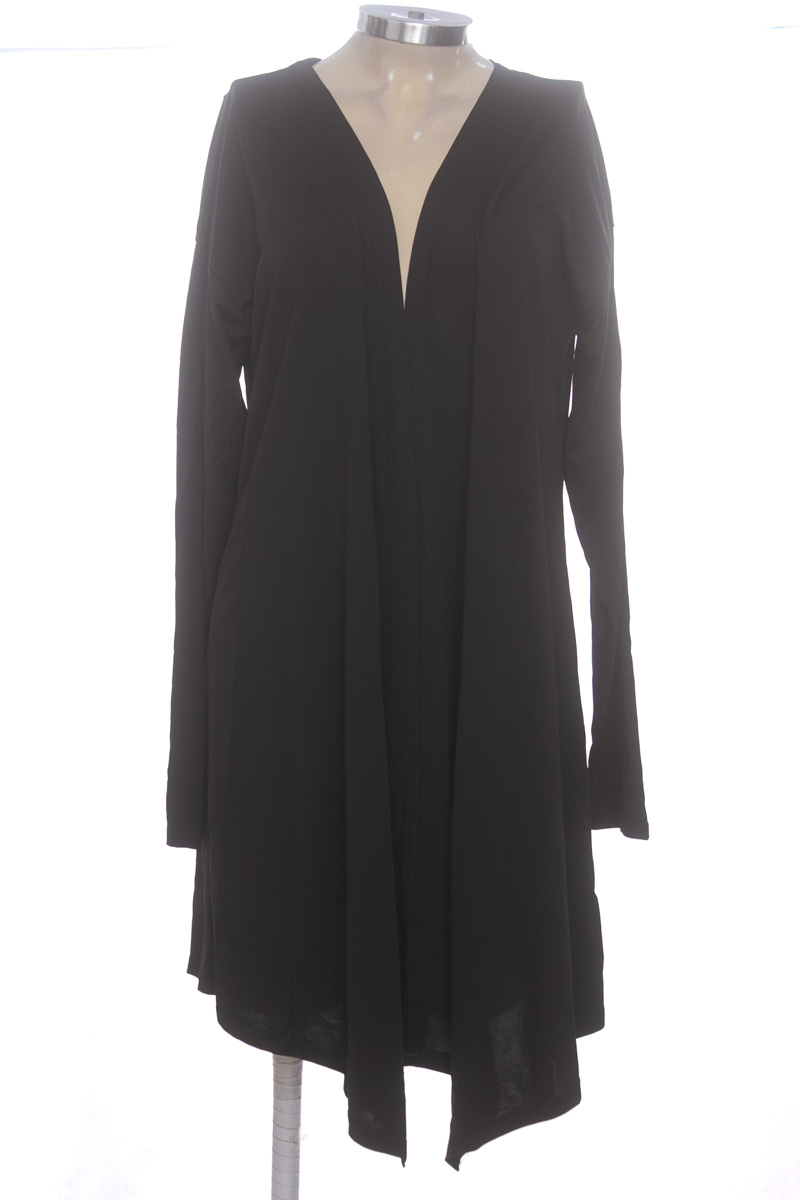 Blusa color Negro - Closeando