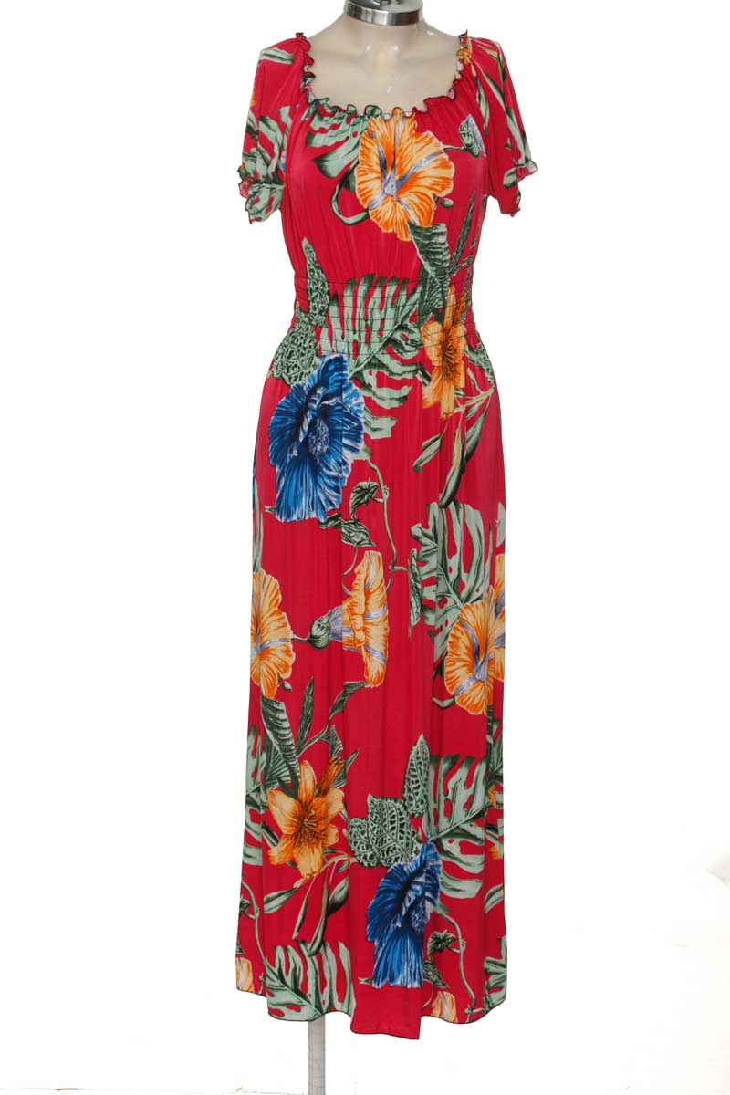 Vestido / Enterizo color Fucsia - Closeando