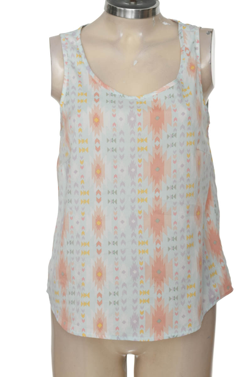 Blusa color Azul - Basement