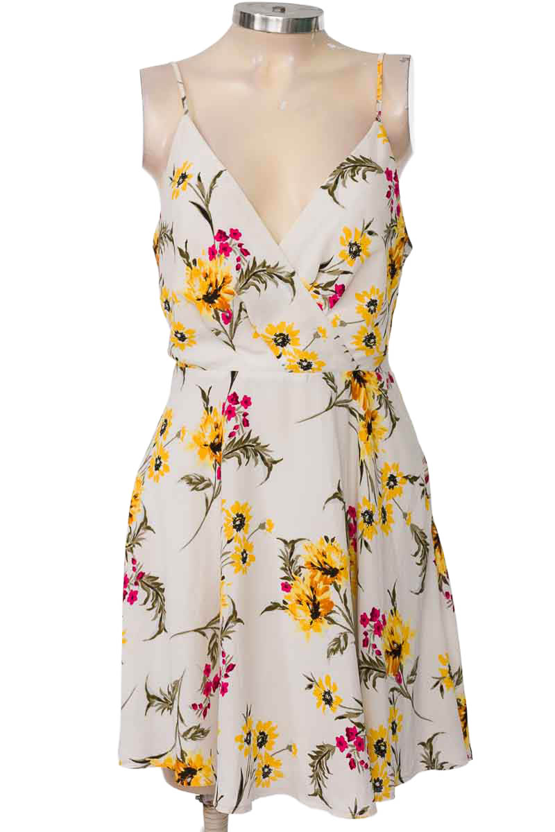 Vestido / Enterizo color Blanco - Express