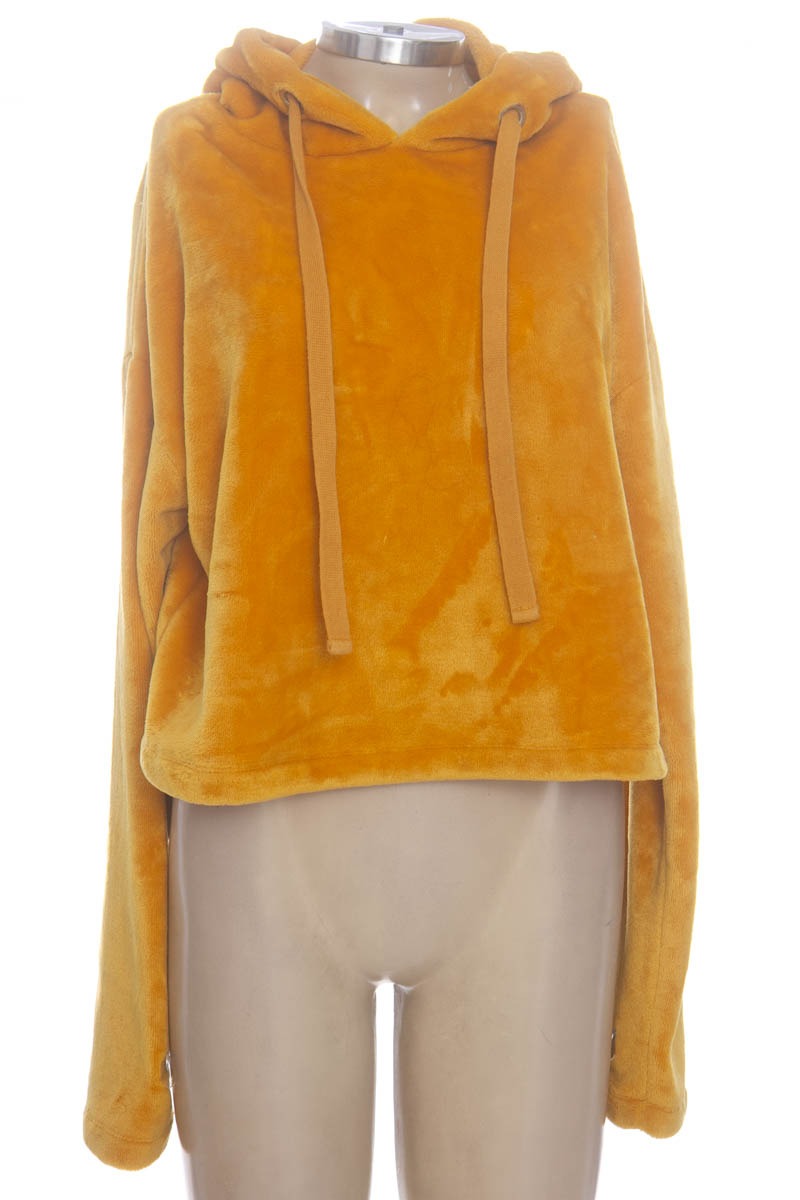 Sweater color Amarillo - Seven Seven