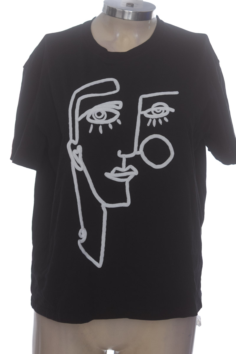 Top / Camiseta color Negro - Zara