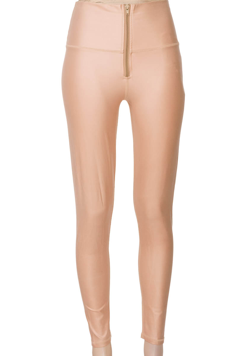 Ropa Deportiva / Salida de Baño color Beige - Closeando