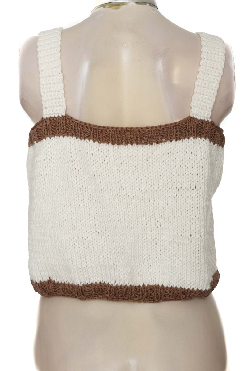 Top / Camiseta color Blanco - Closeando