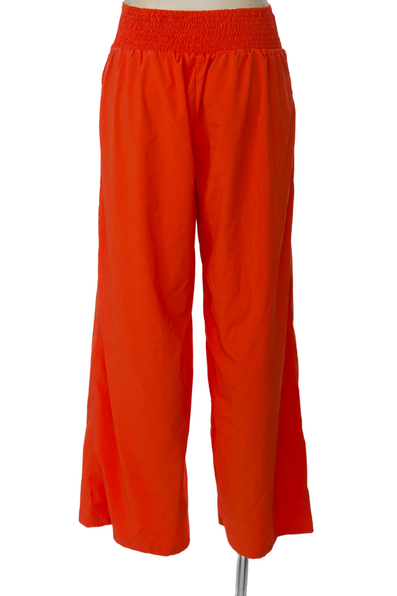 Pantalones color Naranja - Closeando