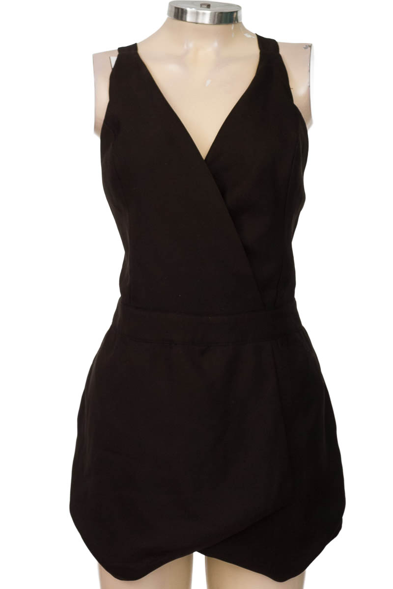 Vestido / Enterizo color Negro - Closeando