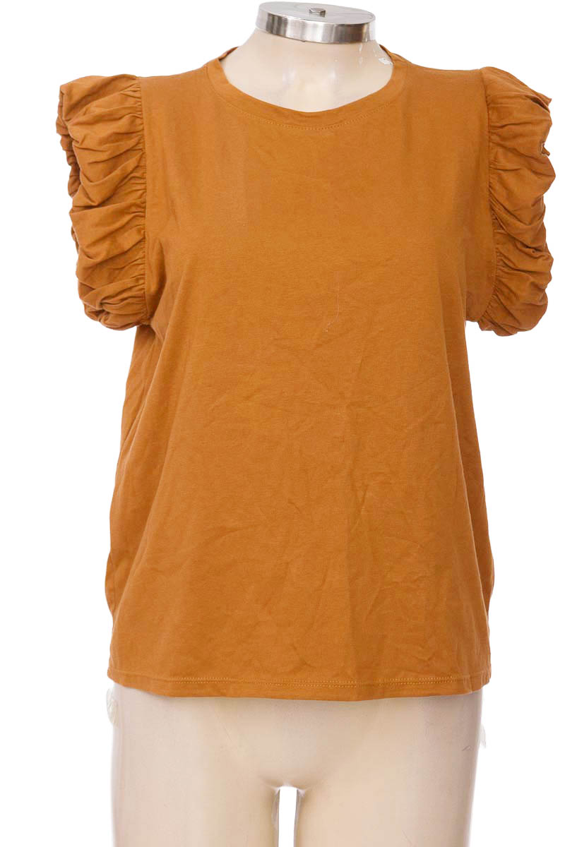 Top / Camiseta color Café - Arkitect