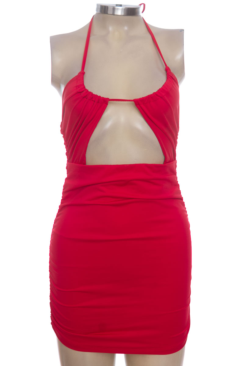 Vestido / Enterizo color Rojo - Closeando