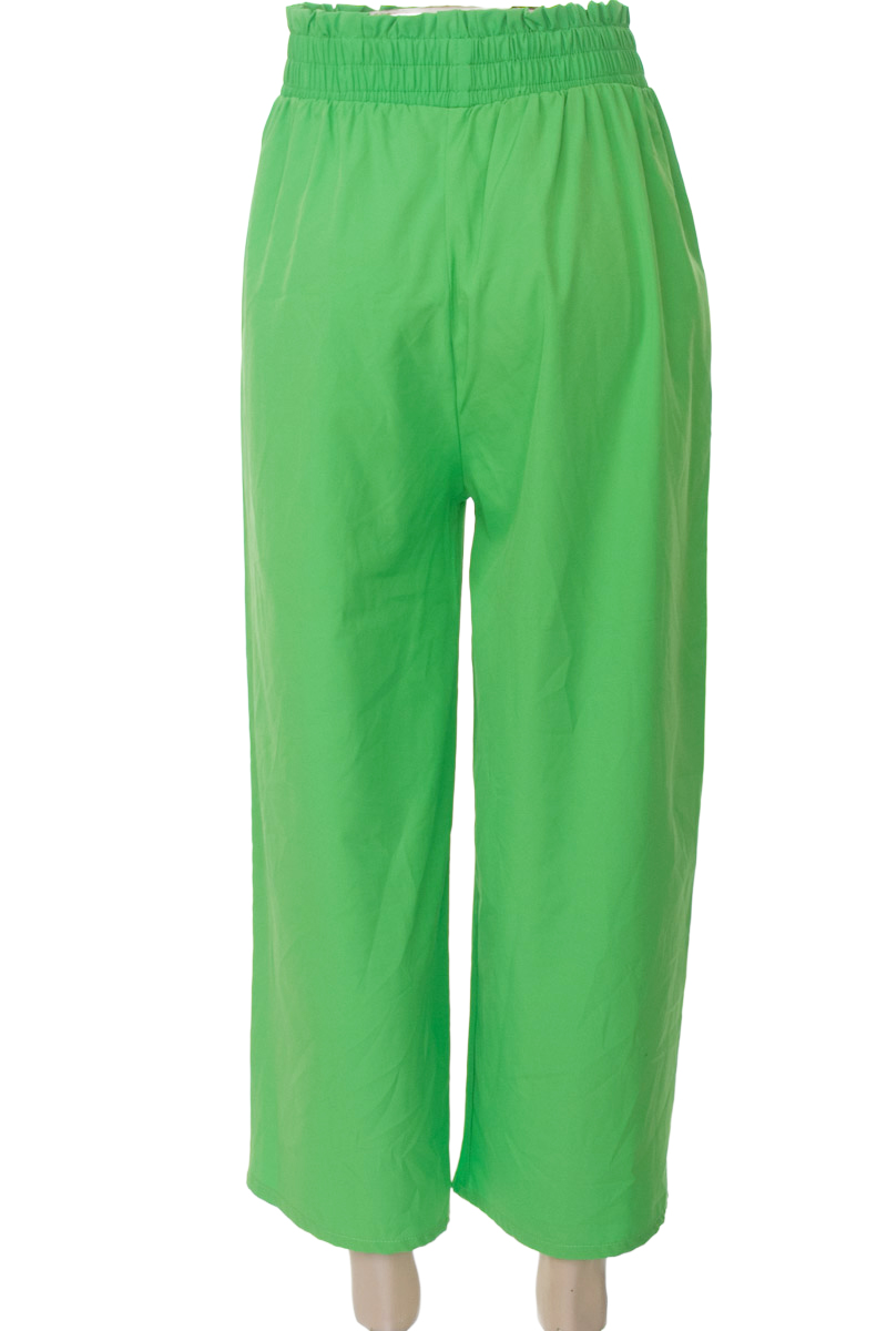 Pantalones color Verde - Closeando