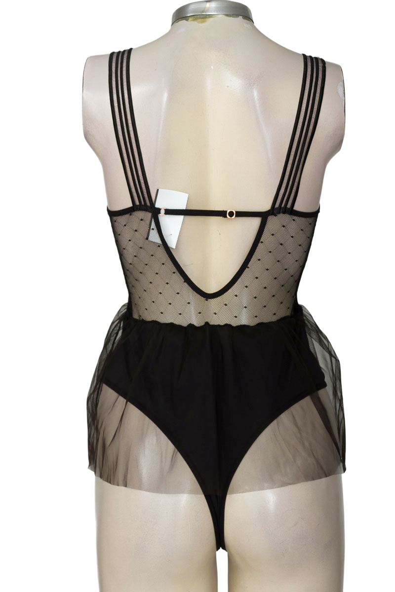 Top / Camiseta color Negro - NAVISSI