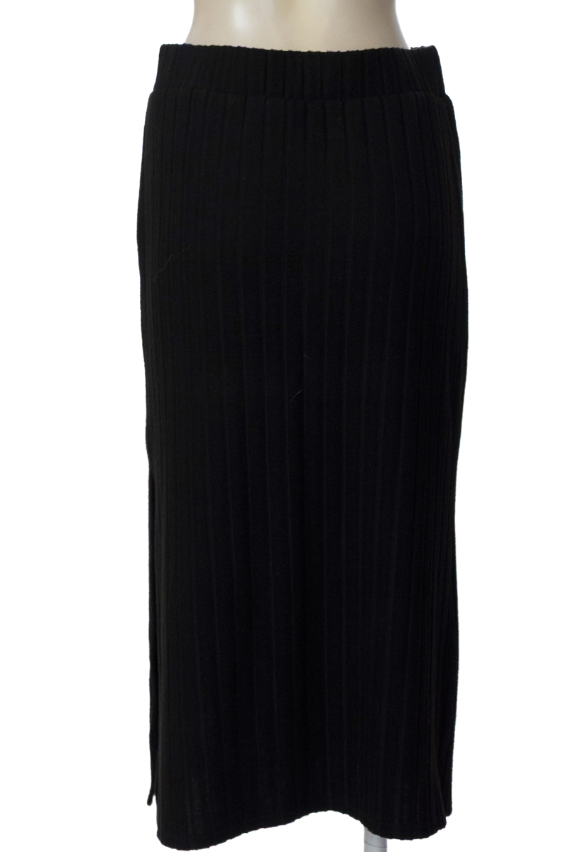 Falda color Negro - Closeando