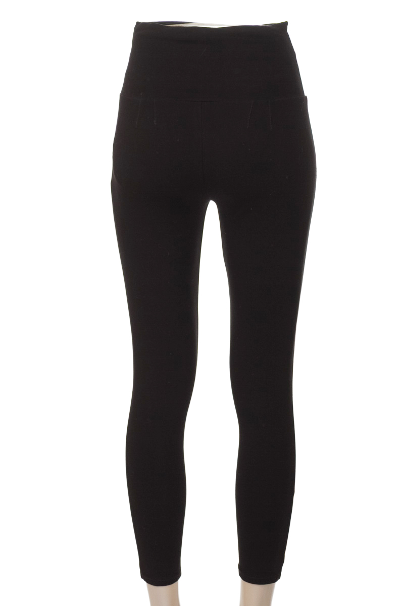 Pantalones color Negro - Mossimo
