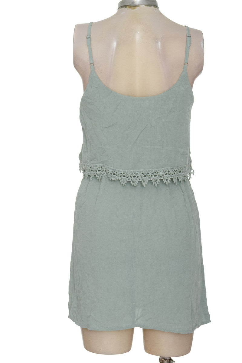 Vestido / Enterizo color Aguamarina - Forever 21