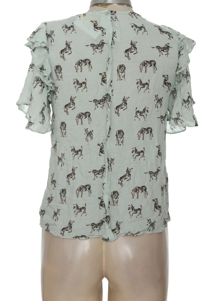 Top / Camiseta color Aguamarina - MNG