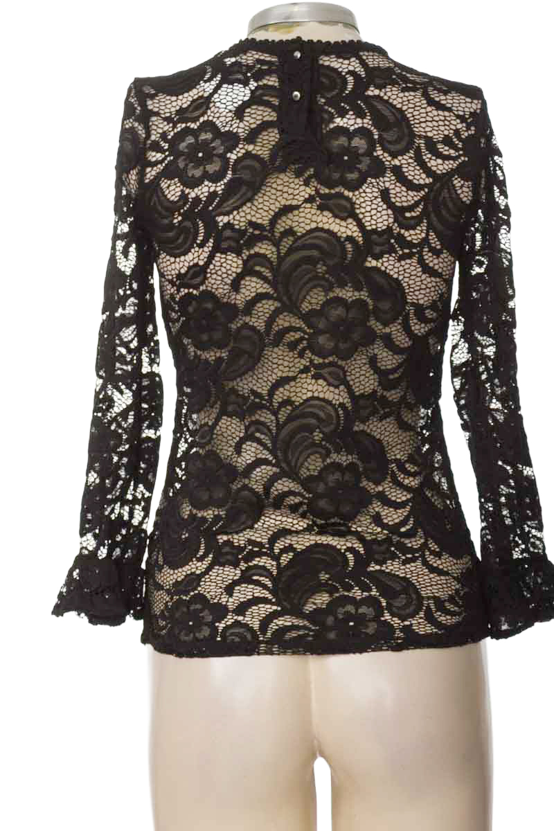 Top / Camiseta color Negro - ELA