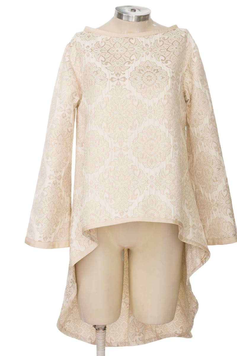 Blusa color Beige - Closeando