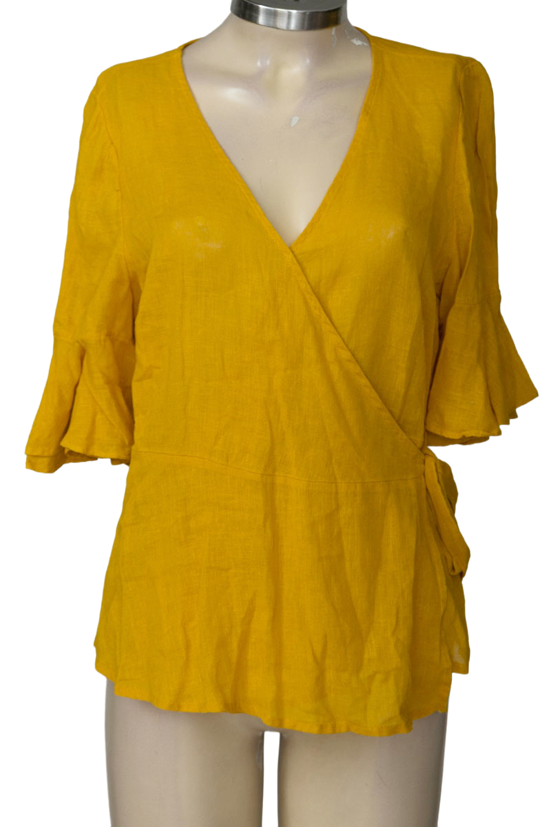 Top / Camiseta color Mostaza - Old Navy