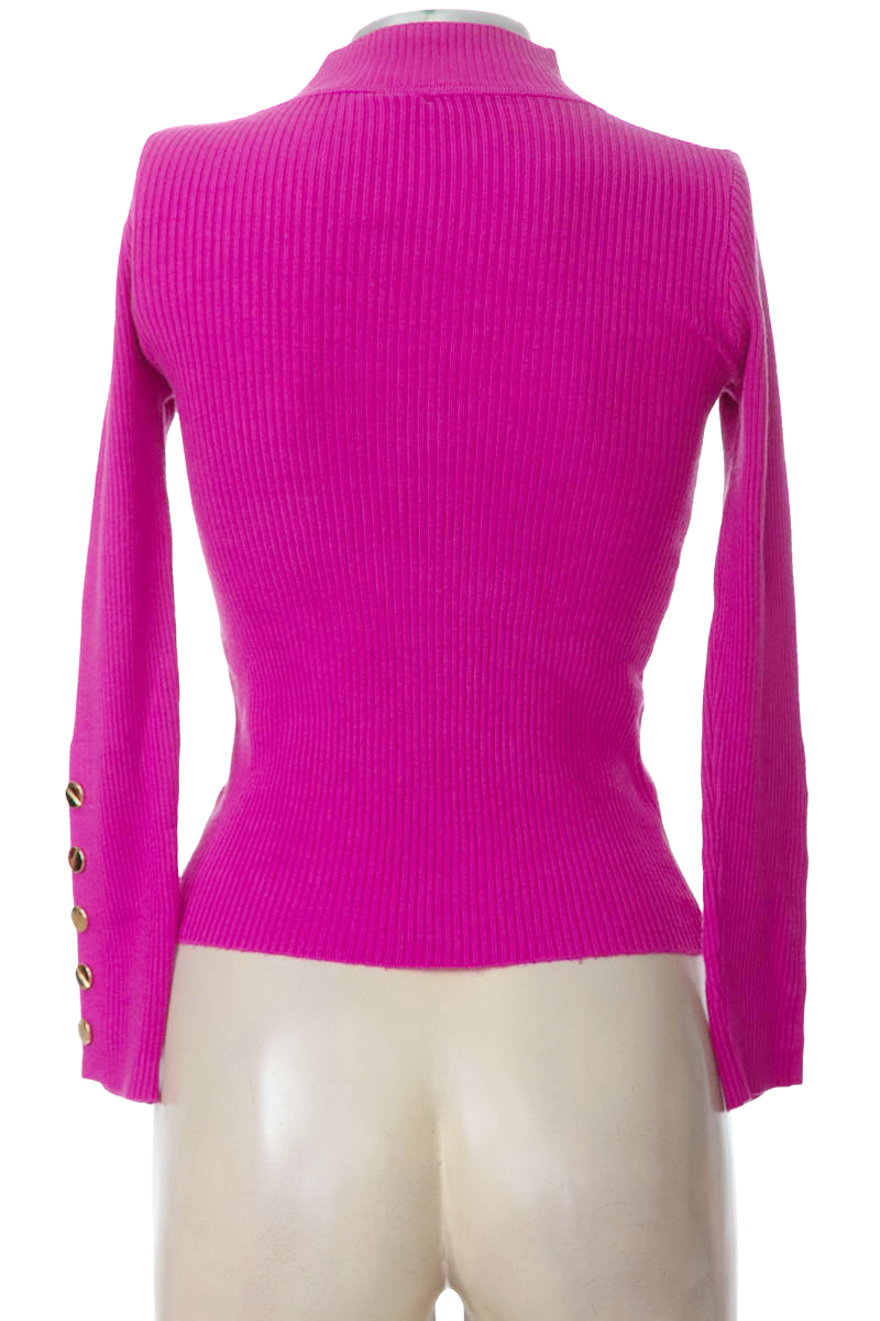 Sweater color Fucsia - Closeando