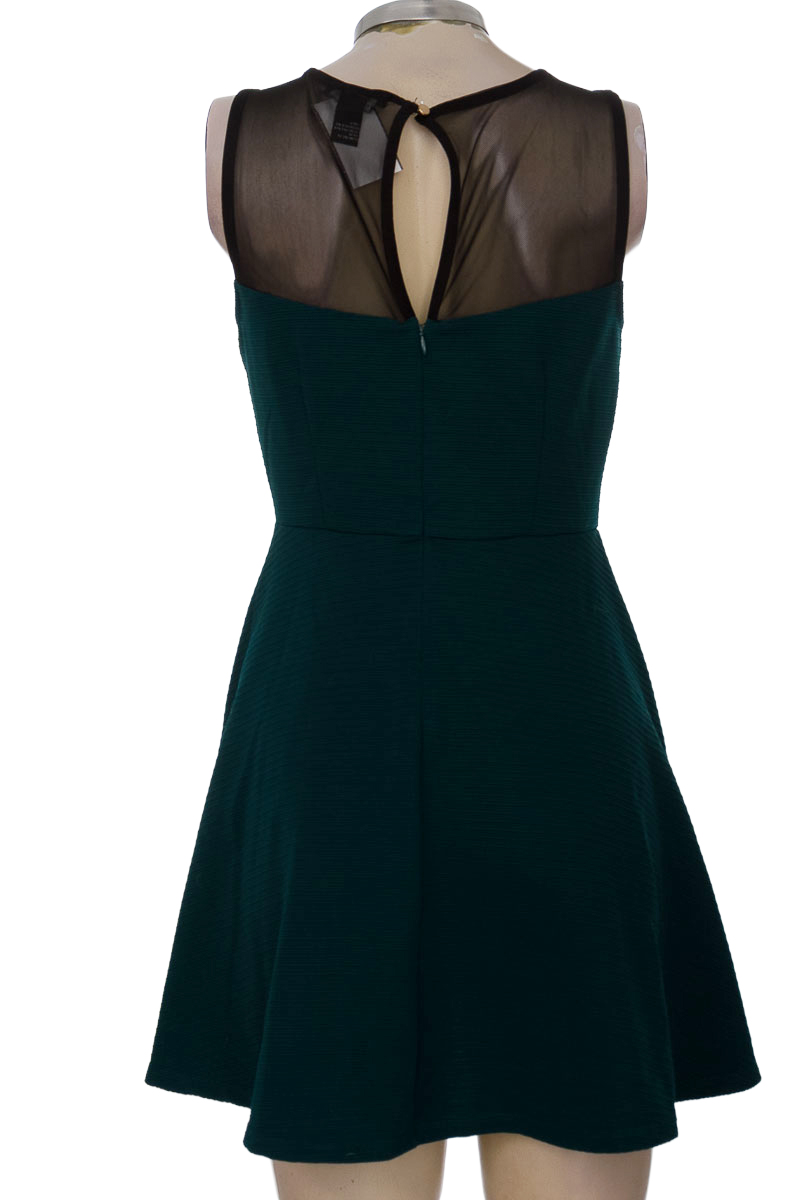 Vestido / Enterizo color Verde - Forever 21