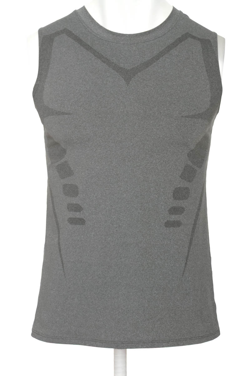 Ropa Deportiva color Gris - Closeando